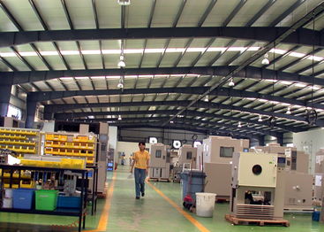 E14玉米燈阻容降壓專用680nF貼片電容的技術(shù)服務(wù)與應(yīng)用